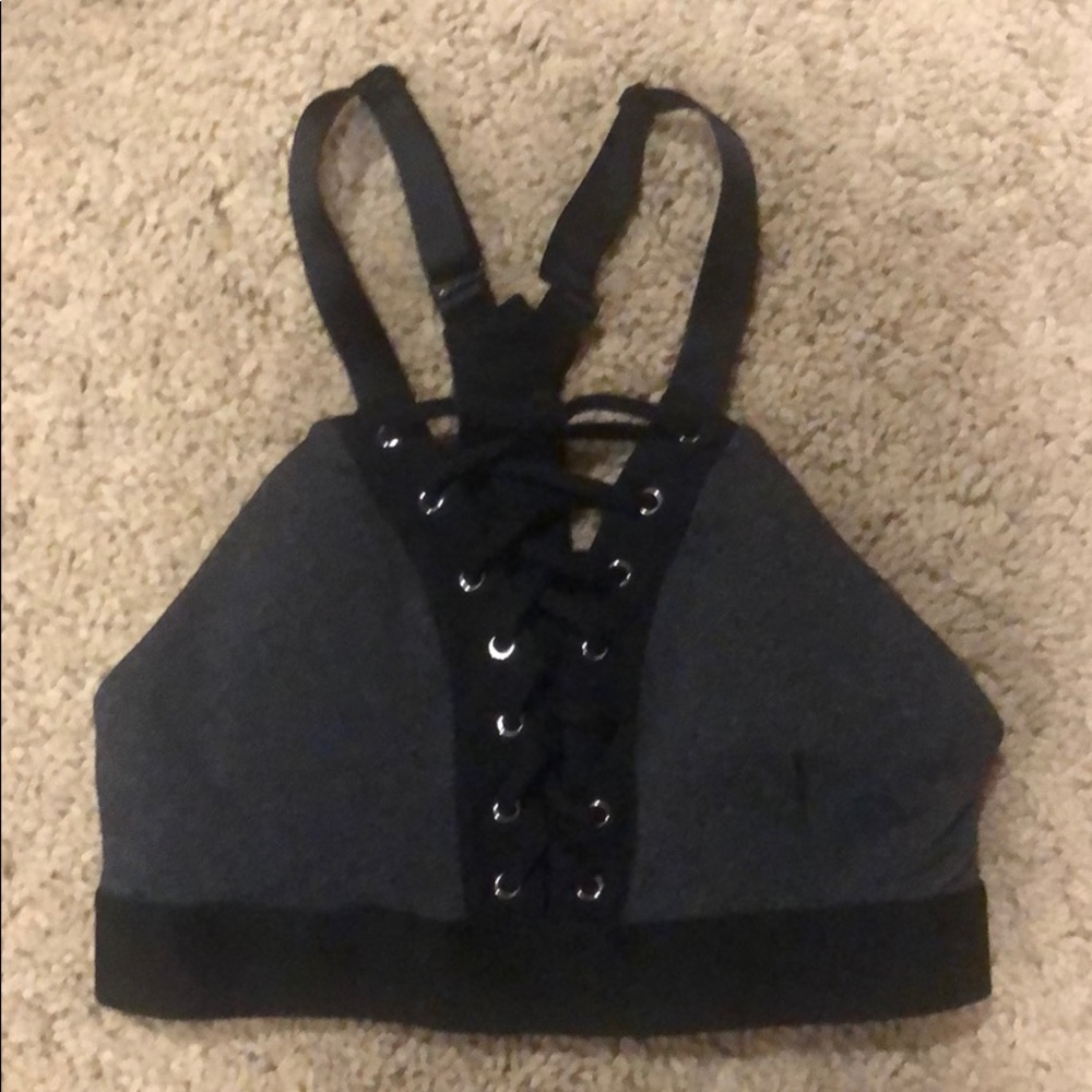 Sports bra
